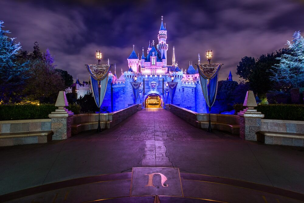 Disney closes temporally While there have been no reported cases of COVID-19 at... 1 Pick and Pack Travel llc Disney closes temporally While there have been no reported cases of COVID-19 at... Pick and Pack Travel llc